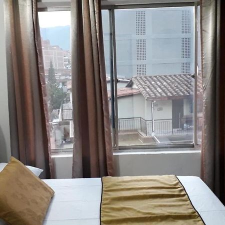Hotel Recuerdos Del Estadio Medellín Buitenkant foto