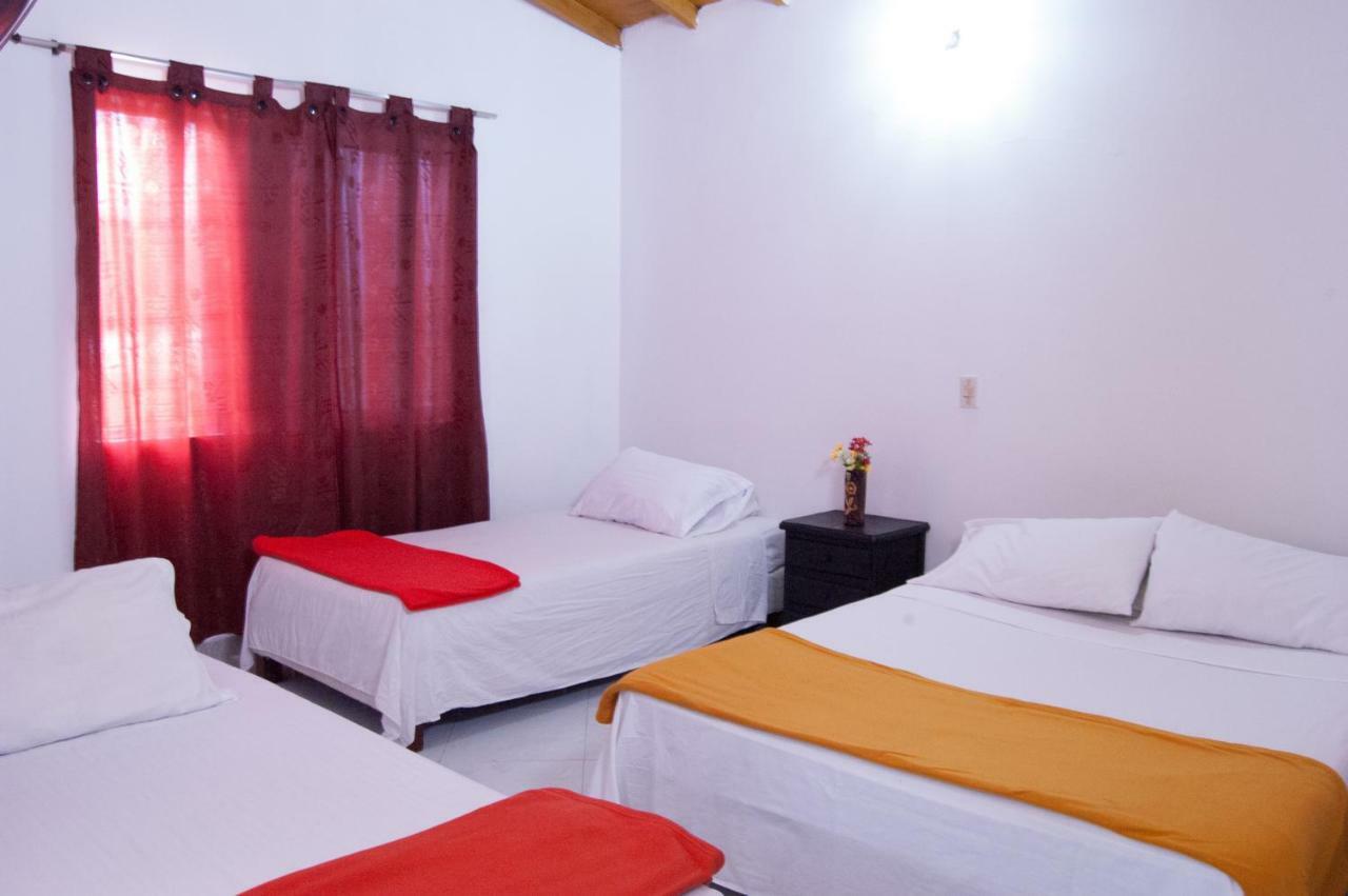 Hotel Recuerdos Del Estadio Medellín Buitenkant foto