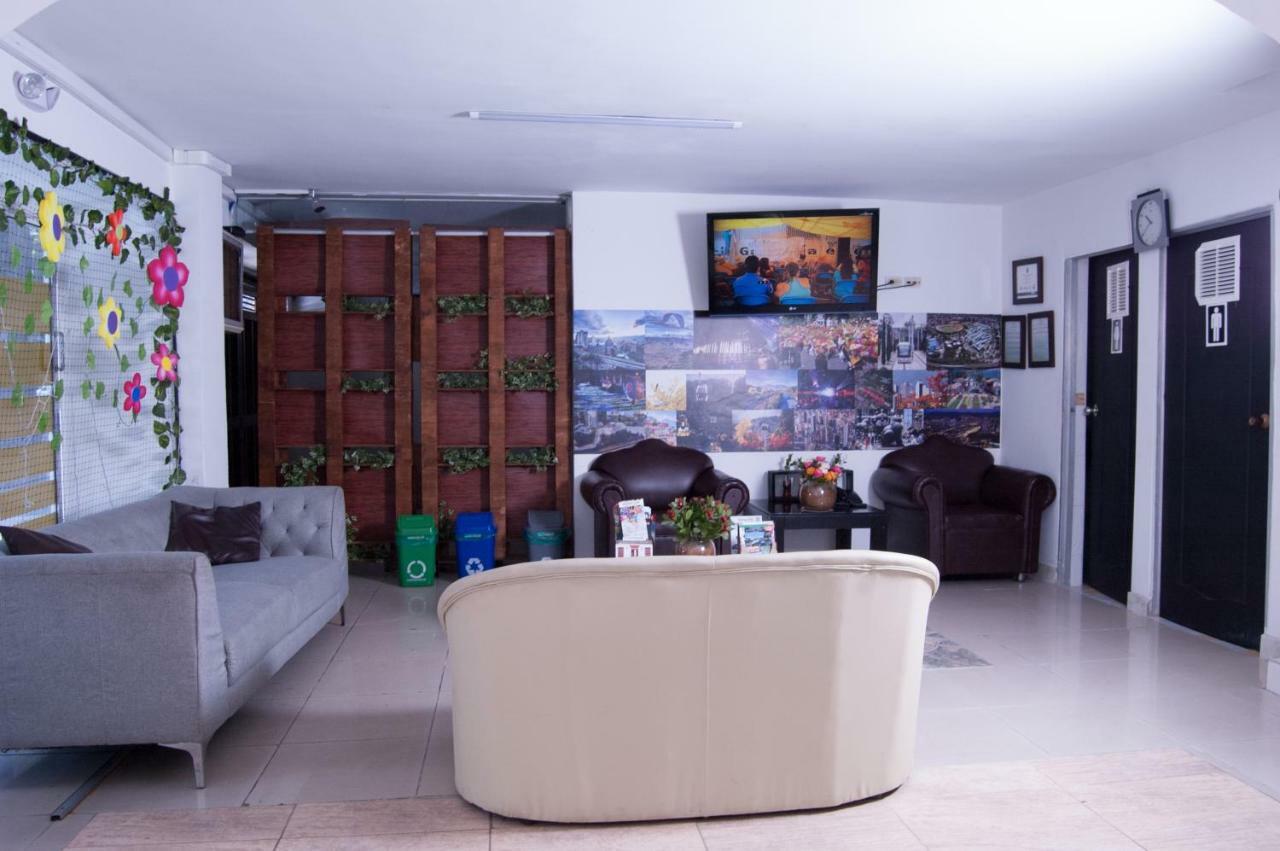 Hotel Recuerdos Del Estadio Medellín Buitenkant foto